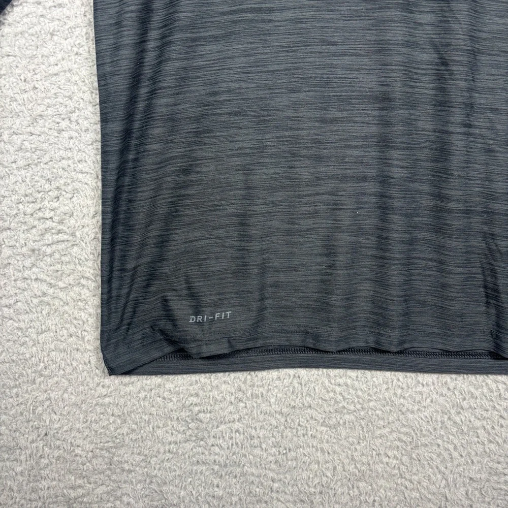 Nike Mens Dri-FIT Heathered Charcoal Gray Long Sleeve Training Hoodie Size M